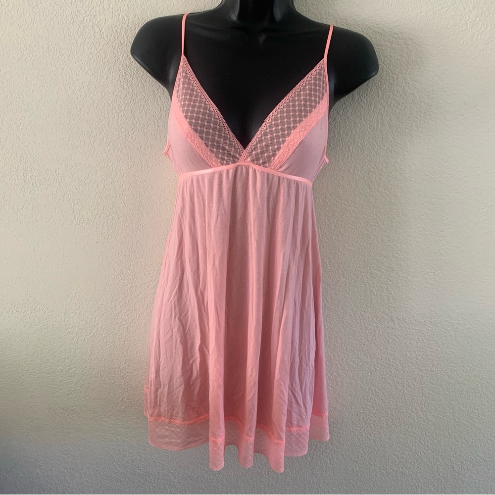 Victoria's secret sexy Peach Slip Dress Chemise Size small lace ladderback